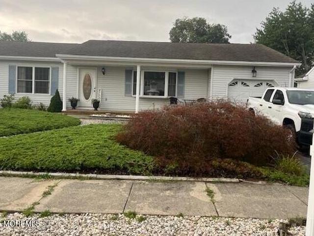 House for rent in Brick