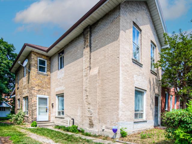 Farm for sale in Guelph, Ontario