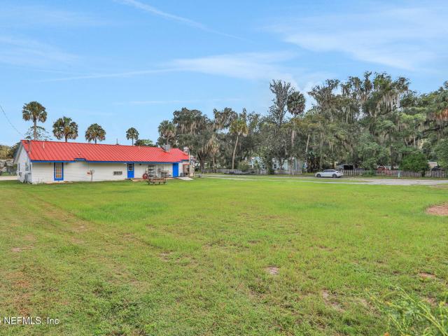 Property for sale in Satsuma, Florida
