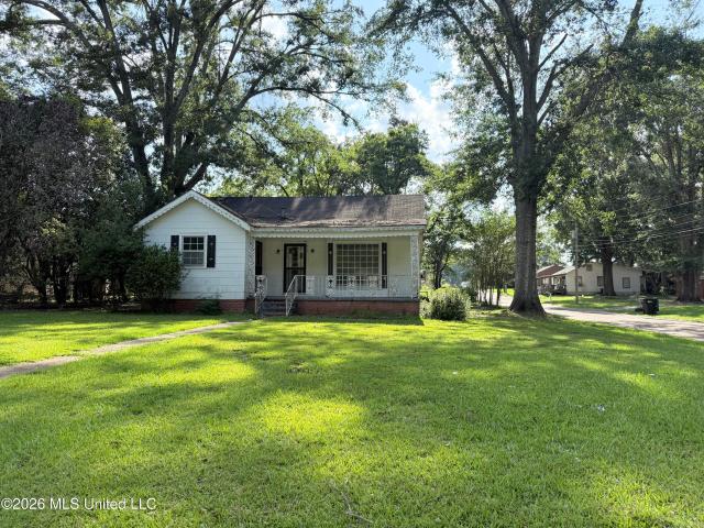 House for sale in Winona, Mississippi