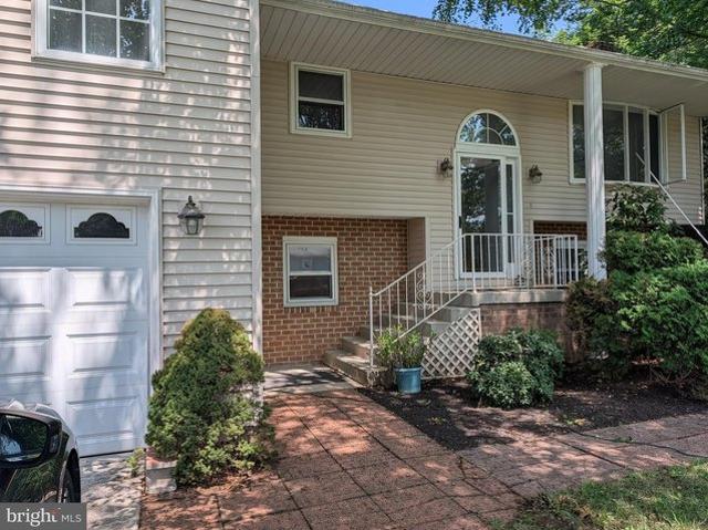 House for sale in Cumberland, Pennsylvania