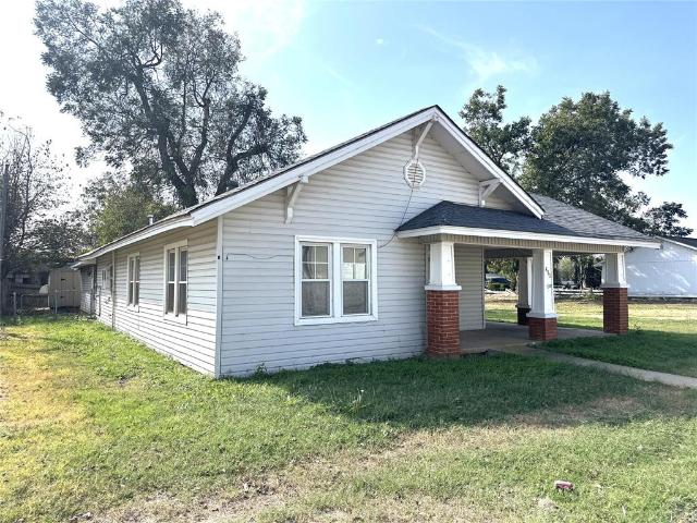 House for sale in Maysville, Oklahoma
