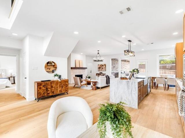 House for sale in Custer Hill Estates, Allen