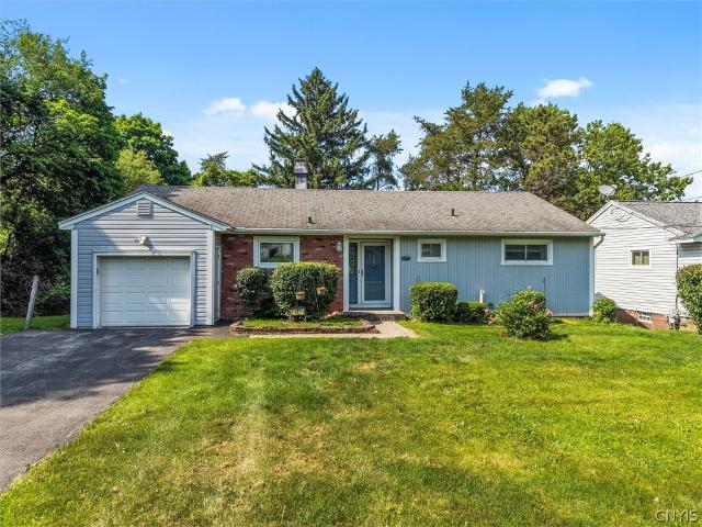 House for sale in Syracuse, New York