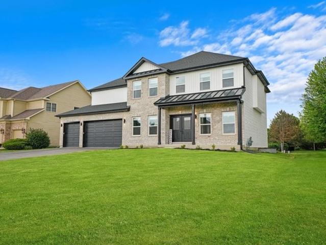 House for sale in North Aurora, Illinois