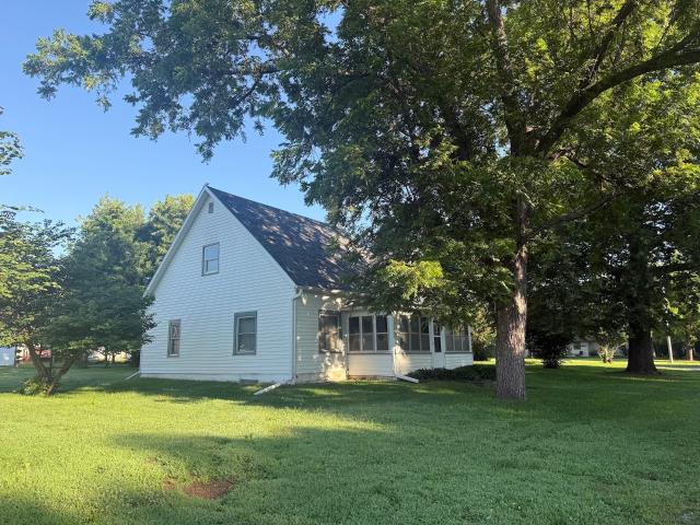 House for sale in Cambridge, Story County