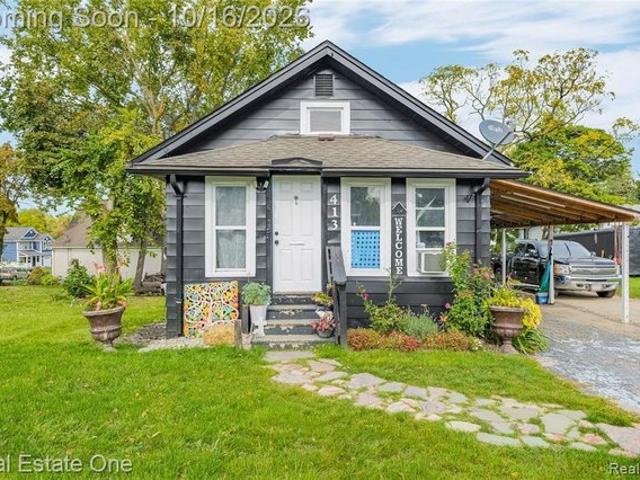House for sale in Pontiac, Oakland County