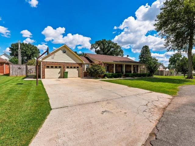 House for sale in Washington Park, Muscle Shoals