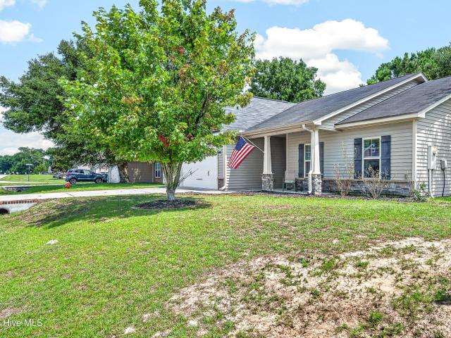 House for sale in Hubert, North Carolina