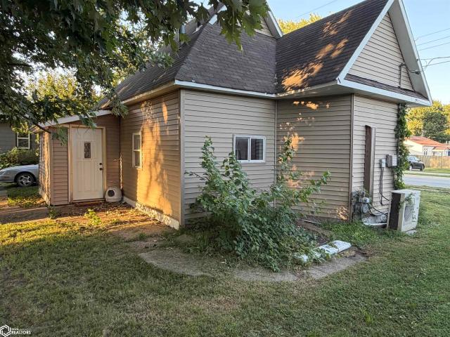 House for sale in Ottumwa, Wapello County