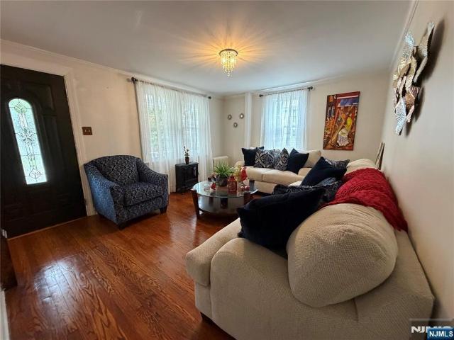 House for sale in Roselle, New Jersey