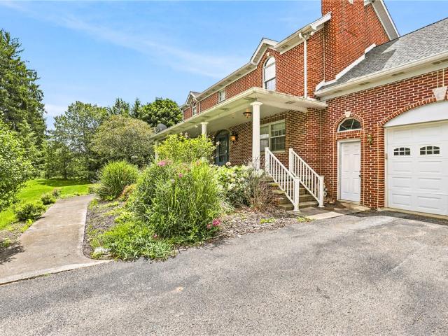 House for sale in Somerset, Pennsylvania