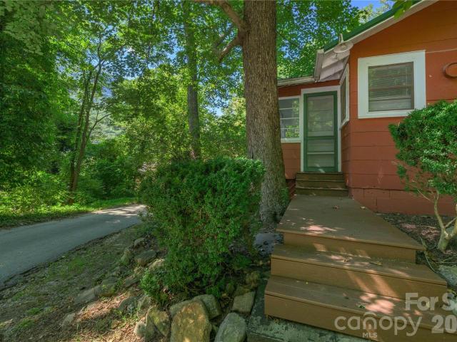House for sale in Chimney Rock, Rutherford County