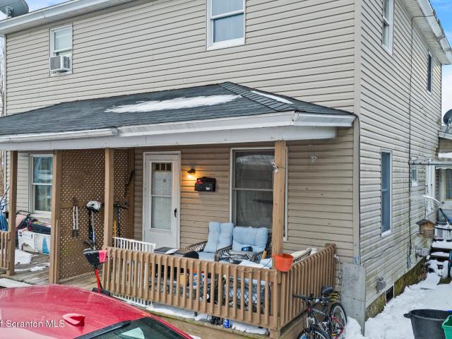 House for sale in Blakely, Pennsylvania