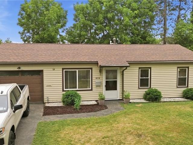 House for sale in Oneida, New York