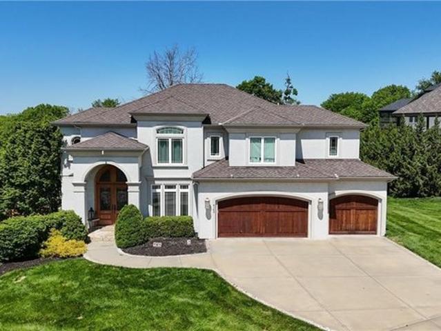 House for sale in Riverside, Missouri
