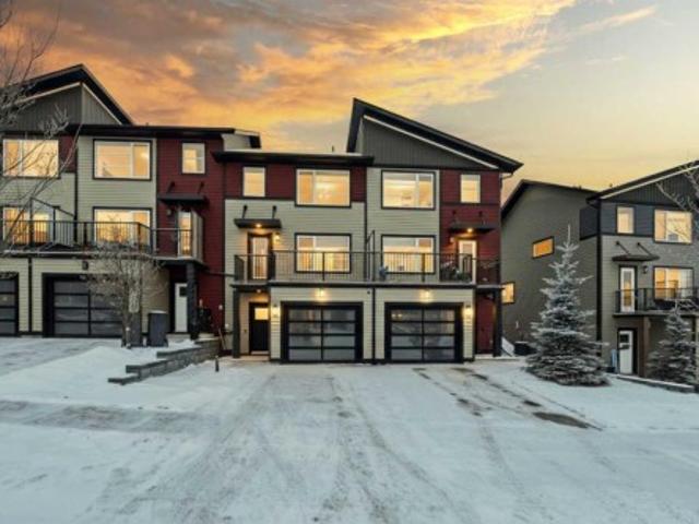 House for sale in Sylvan Lake, Alberta
