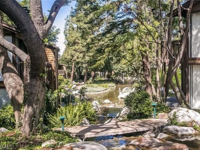 Townhouse for sale in Whittier, California
