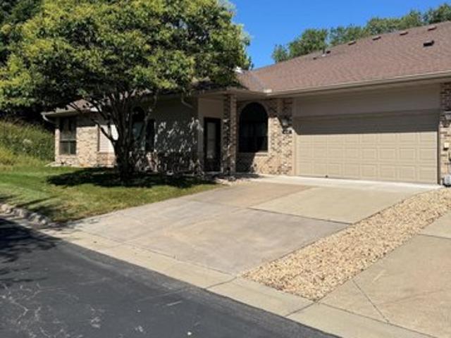 Townhouse for sale in Eagan, Minnesota