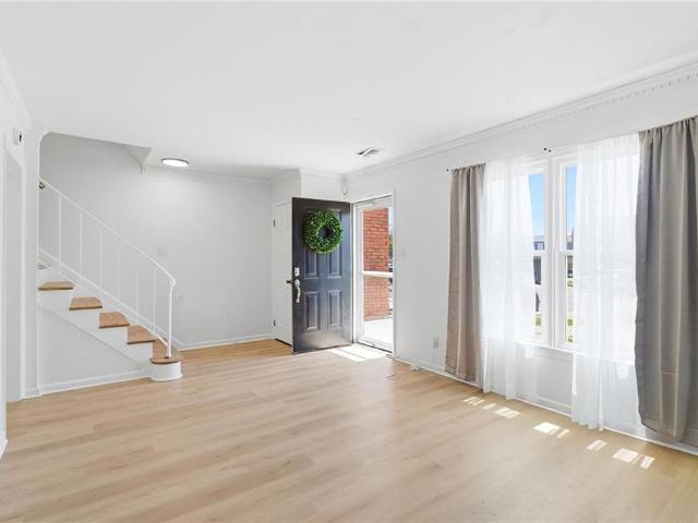 Townhouse for sale in Virginia