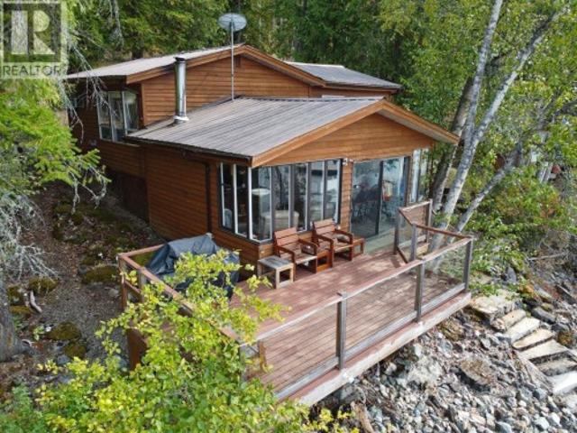 House for sale in Eagle Bay, British Columbia
