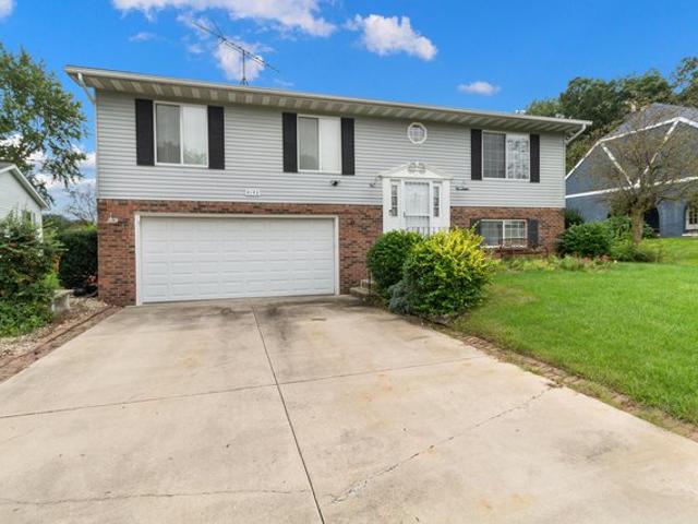 House for sale in Crown Point, Lake County