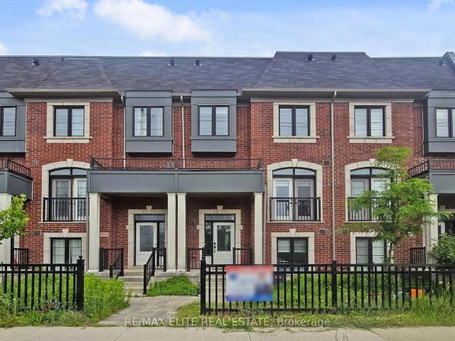 Townhouse for sale in Woburn, Ontario