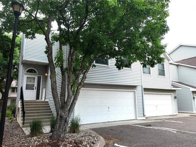 Townhouse for sale in Eagan, Minnesota
