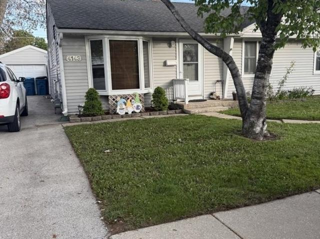 Townhouse for sale in Hometown, Illinois