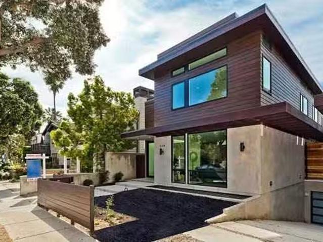 Condo for sale in North Hollywood Condo for sale in North Hollywood