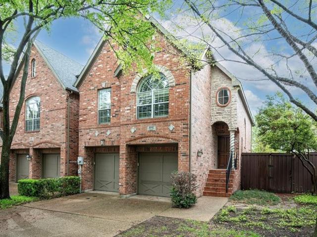Condo for sale in Addison, Texas