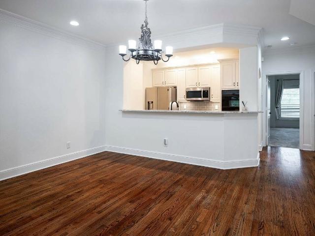 Townhouse for rent in Addison