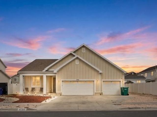 House for sale in Roy, Utah