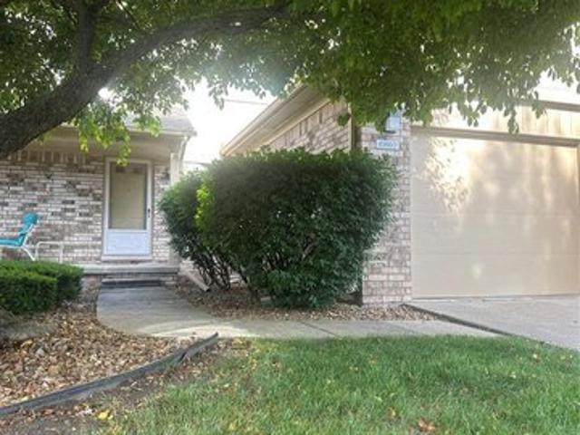 Condo for sale in Clinton Township, Michigan
