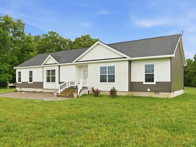 House for sale in Fair Play, Missouri