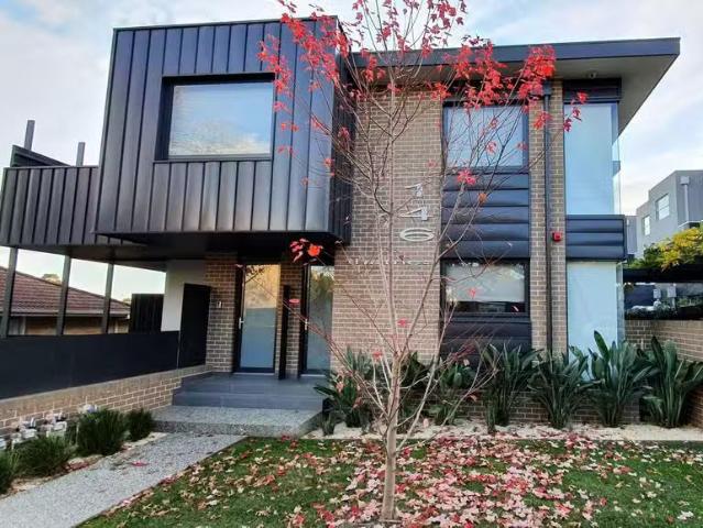 Condo for rent in Box Hill