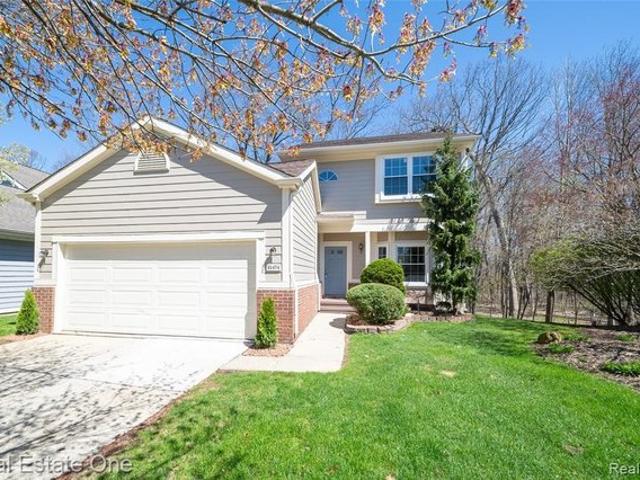 Condo for sale in Novi, Michigan