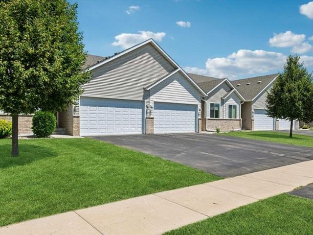 Townhouse for sale in Shakopee, Minnesota