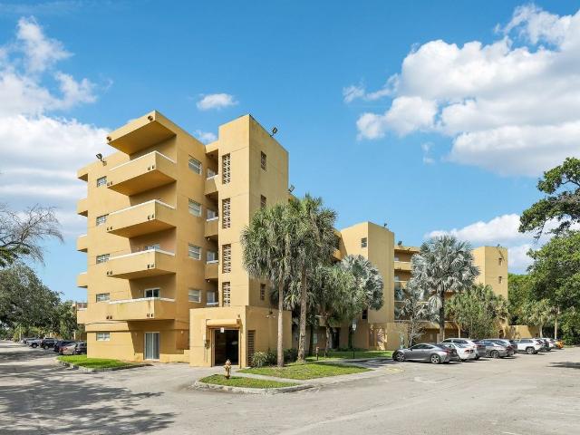 Apartment for rent in Dania Beach, Broward County