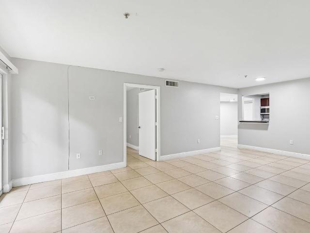 Apartment for rent in Dania Beach, Broward County
