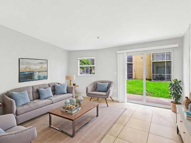 Apartment for rent in Dania, Florida