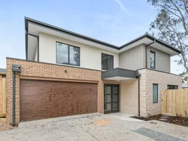 Condo for rent in Box Hill