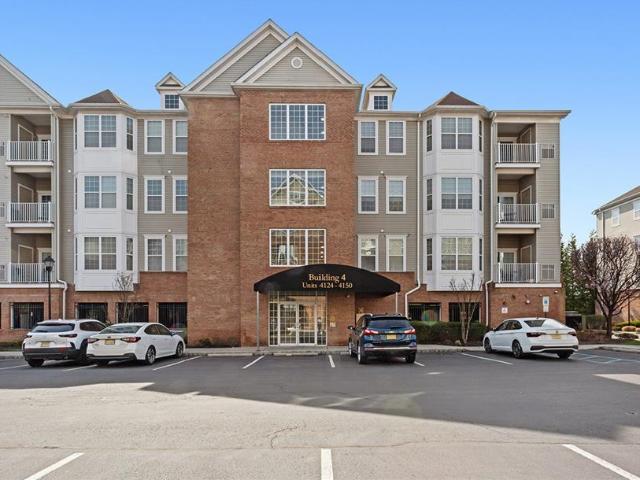Condo for sale in Elmwood Park, New Jersey