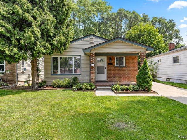 House for sale in Dearborn Heights