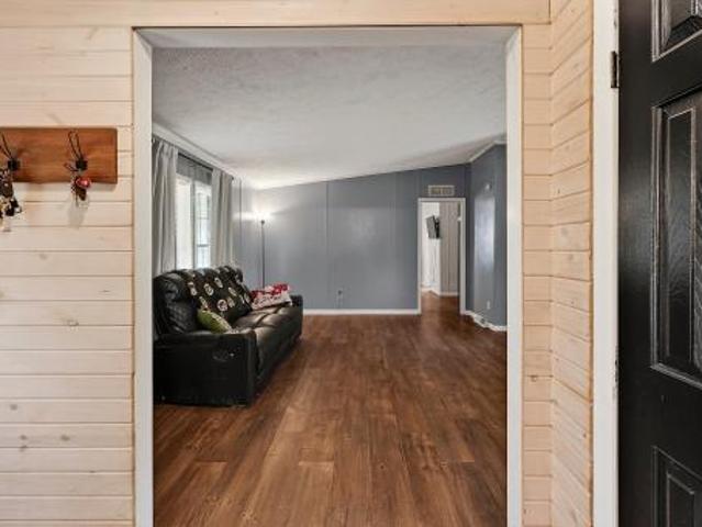 House for sale in Petersburg, Jackson