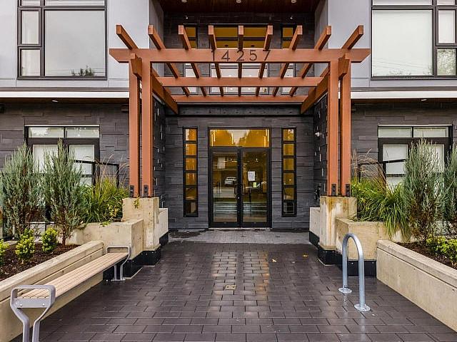 Condo for sale in Surrey, British Columbia