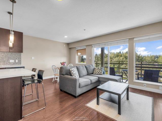 Apartment for sale in Surrey, British Columbia