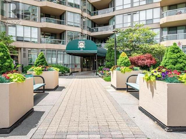 Condo for sale in Woburn, Ontario