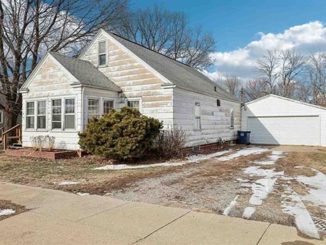 House for sale in Victor, Iowa