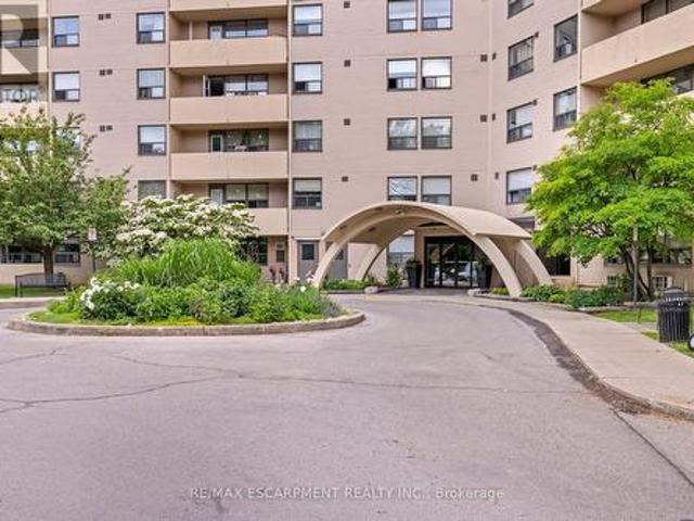 Condo for sale in Burlington, Ontario